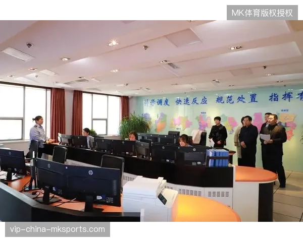 自动化调度中枢运行,急救小组到场时间优化至黄金3分钟。 自动化调度中枢运行,急救小组到场时间优化至黄金3分钟。